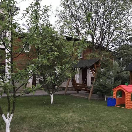 Guest House Perlyna Верховина Екстер'єр фото