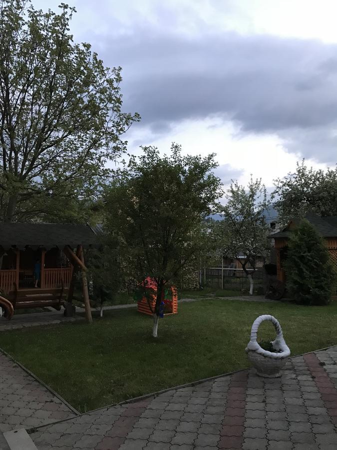 Guest House Perlyna Верховина Екстер'єр фото