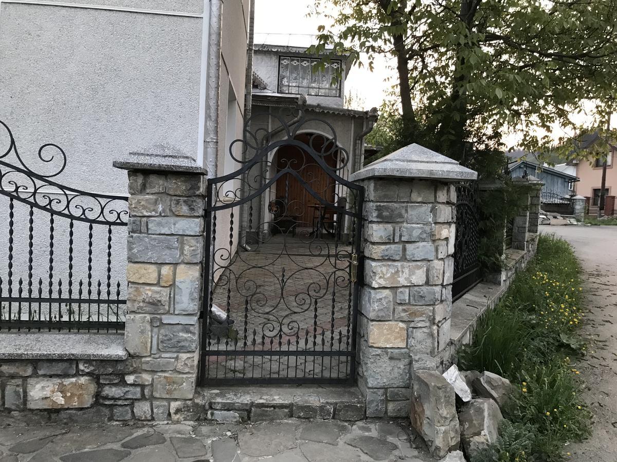 Guest House Perlyna Верховина Екстер'єр фото