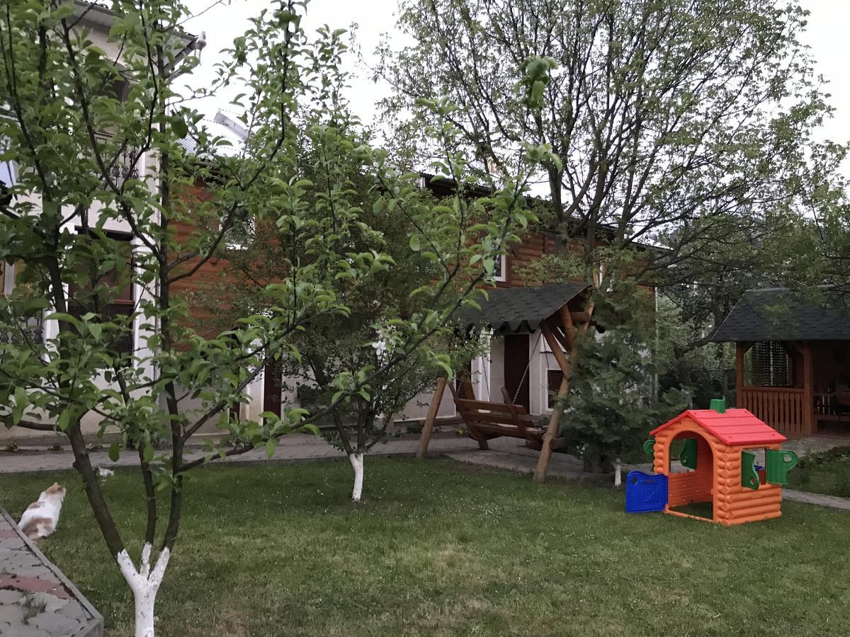 Guest House Perlyna Верховина Екстер'єр фото